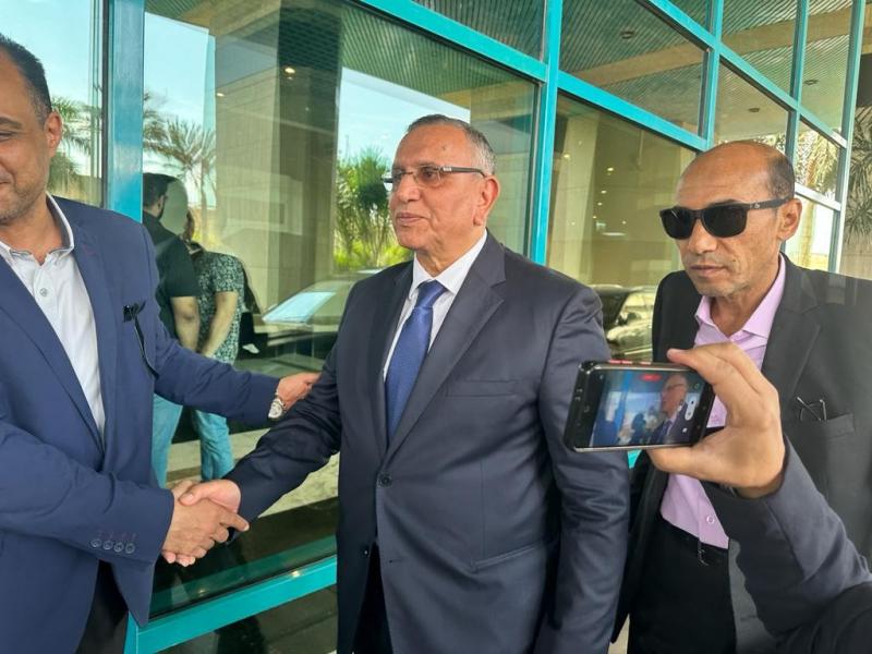 عبد السند يمامه يتقدم بأوراق ترشحه للرئاسة الخميس المقبل بعد خضوعه للكشف الطبي