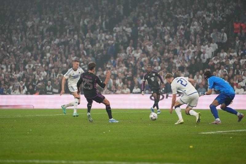 بايرن يعبر كوبنهاجن بصعوبة في دوري أبطال أوروبا