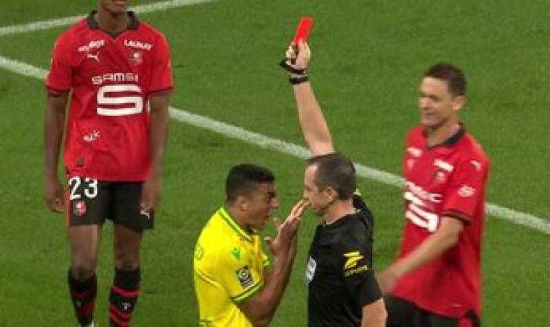 مدرب نانت: توقيت إيقاف مصطفى محمد كارثي على الفريق