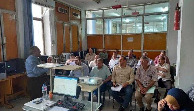 أسيوط تنظم ورش عمل تدريبية حول طرح مشروعات الخطة الاستثمارية