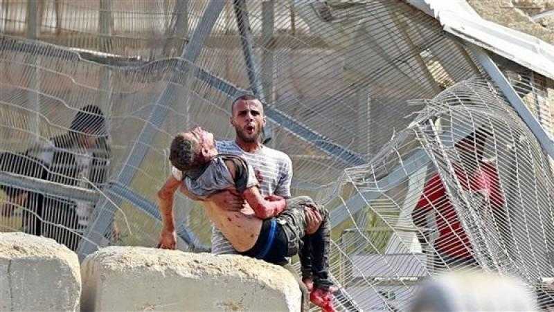 «الأونروا» تعلق الخدمات التعليمية والصحية في غزة مع استمرار القصف الإسرائيلي