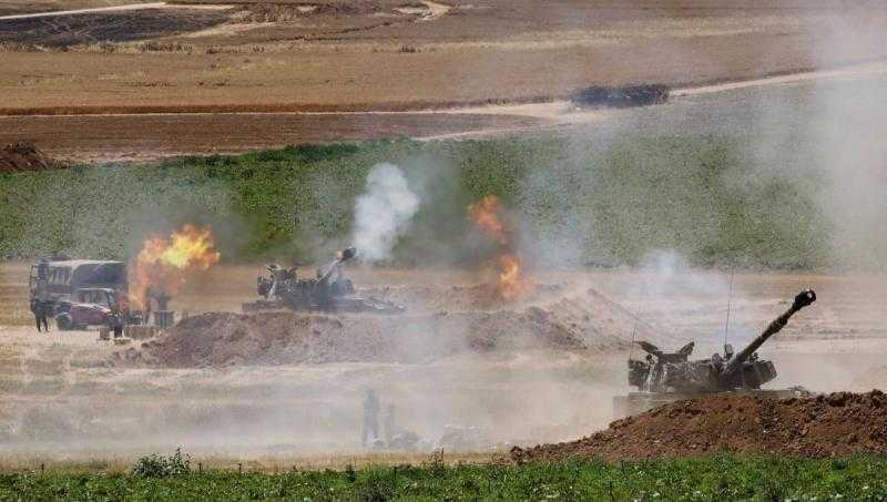 مدفعية قوات الاحتلال الإسرائيلي تقصف شرق مدينة غزة