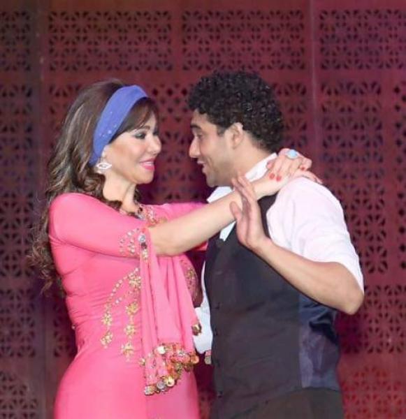 خط أحمر