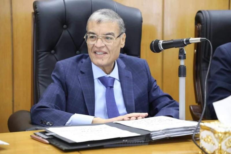محافظ المنيا يوجه بتكثيف المرور ومتابعة الوحدات الصحية