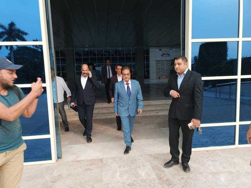 فريد زهران يحصل على 25 تزكية من أعضاء مجلس الشعب ويتقدم باوراق ترشحه