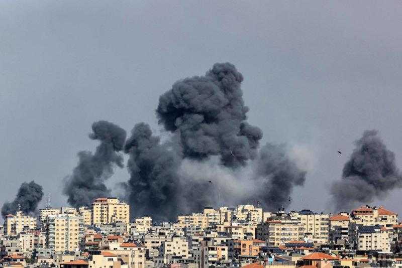 قوات الاحتلال تدمر شركة الاتصالات الفلسطينية بشكل كامل