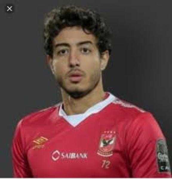 الأهلي يهنئ محمد هاني على وصوله لـ 300 مباراة