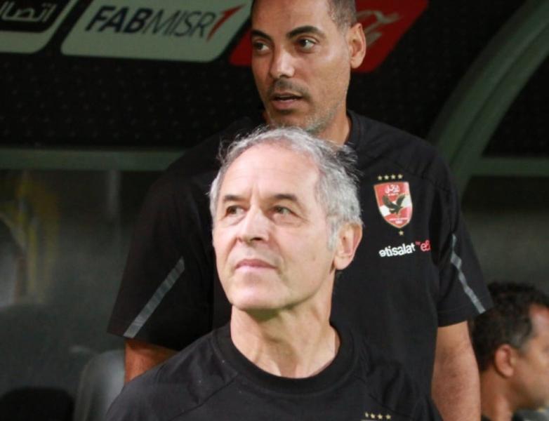 كولر يطلب التعاقد مع مدافع وظهير أيسر