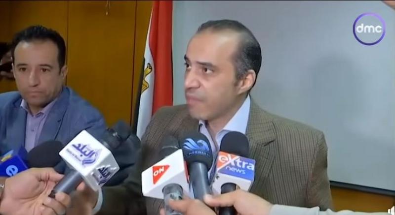 المستشار محمود فوزي يدعو كل مواطن للتبرع بالدم للأشقاء في فلسطين.. فيديو