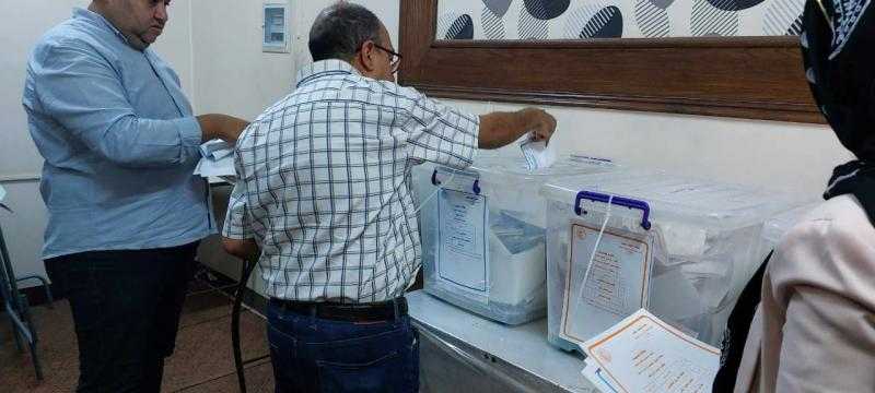 الدكتور أحمد فوزي نقيبًا للأطباء بسوهاج