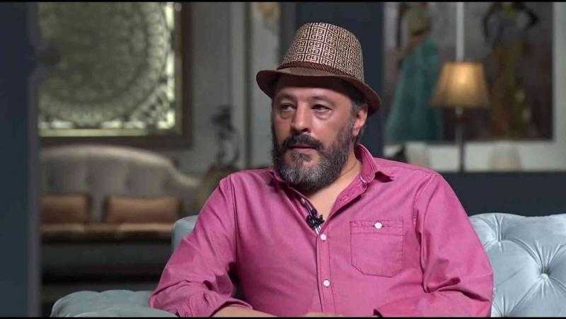 عمرو عبدالجليل يُروج لفيلمه الجديد «الخميس الجاي»