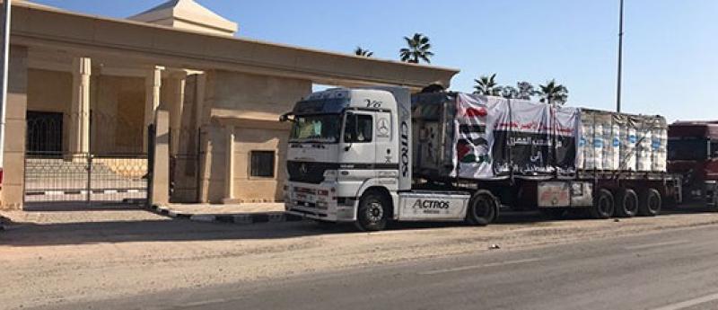 الهلال الأحمر بشمال سيناء يتسلم شحنات قافلة التحالف الوطني تمهيدا لإدخالها لغزة