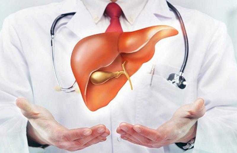 أستاذ كبد يكشف عن أعراض الإصابة بالفيروسات الكبدية