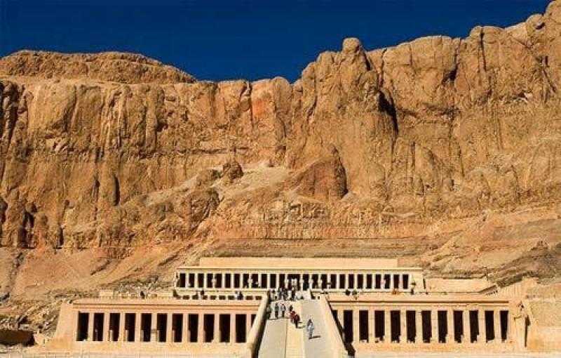 إعادة تركيب مستنسخ ”طبق الأصل” من قائمة ملوك الكرنك في الأقصر