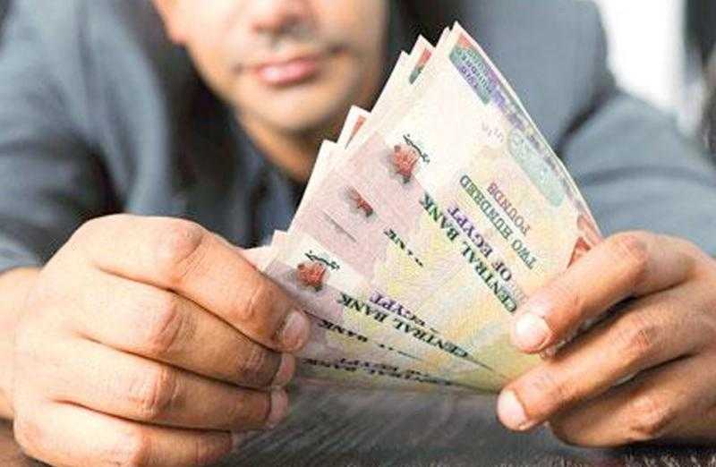 القبض على 3 أشخاص للنصب والاستيلاء على أموال المواطنين بزعم تخصيص وحدات سكنية لهم