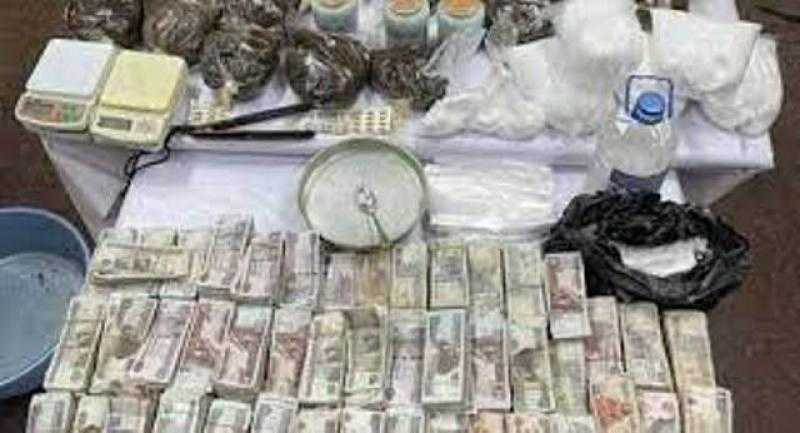 اتخاذ الإجراءات القانونية ضد 3 أشخاص للاتجار بالمخدرات وغسل 50 مليون جنيه