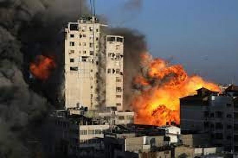 مستشفيات غزة: استشهاد 198 فلسطينيًا وإصابة 575 آخرون منذ فجر اليوم جراء العدوان الإسرائيلي المتواصل على القطاع
