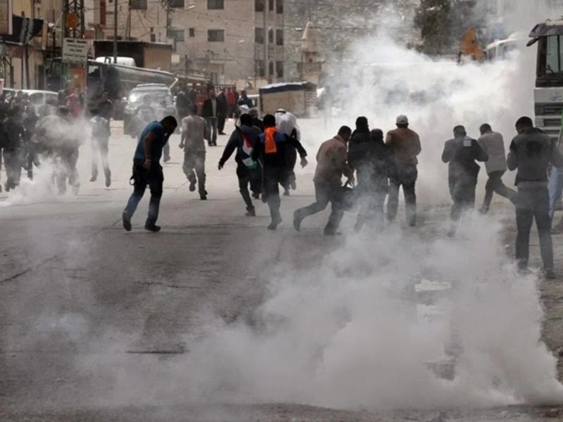مواجهات بين الفلسطينيين والاحتلال الإسرائيلي في مناطق متفرقة بالضفة الغربية