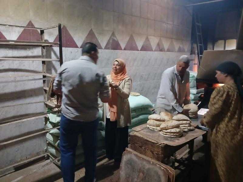 تموين زفتى يُعاقب 9 أفران تتلاعب بمواصفات الإنتاج
