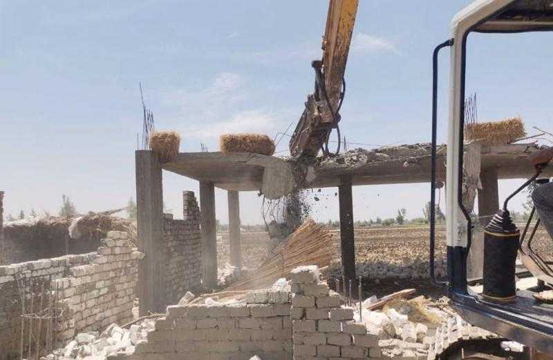 وقف 6 حالات تعدٍ ومخالفات بناء في سمنود بالغربية