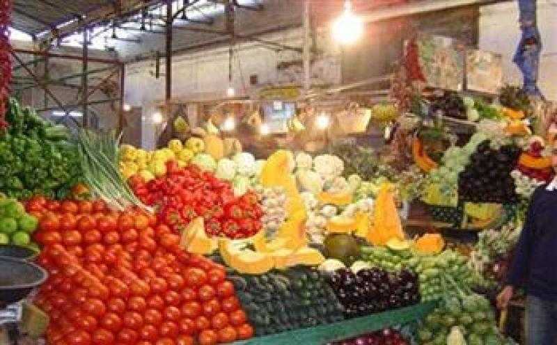 حملة لحماية المستهلك تتابع تطبيق مبادرة خفض الأسعار في حي مصر القديمة