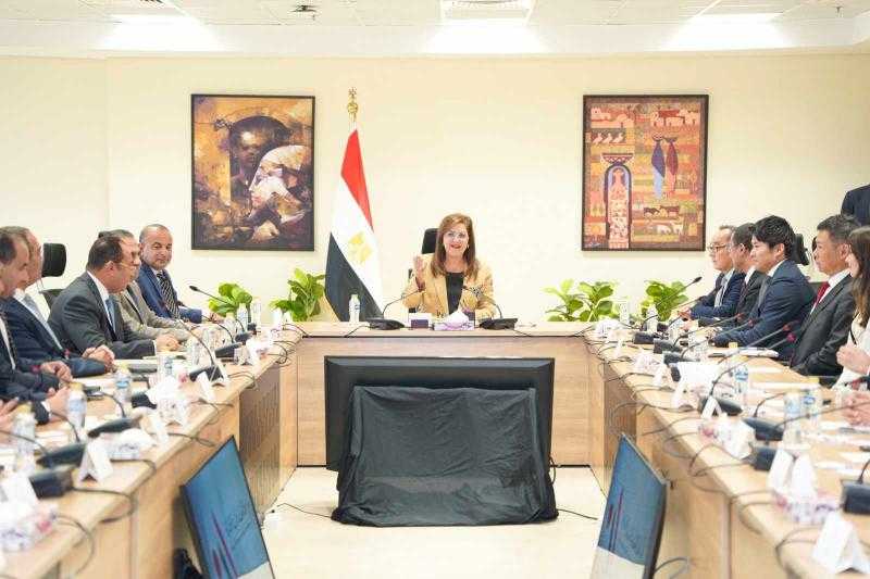 وزيرة التخطيط تستعرض فرص الاستثمار في مصر أمام وفد مستثمرين يابانيين