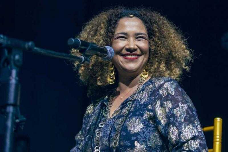 غالية بن علي تدعم الشعب الفلسطيني على طريقتها الخاصة