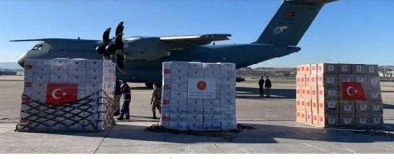 مطار العريش يستقبل طائرة مساعدات تركية تمهيدا لنقلها إلى غزة