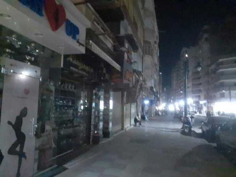غلق 7 منشآت تجارية خالفت مواعيد الغلق المقررة بحي المنتزه بالأسكندرية
