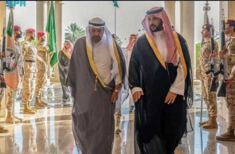 وزيرا دفاع الكويت والسعودية يبحثان في الرياض علاقات التعاون الثنائي