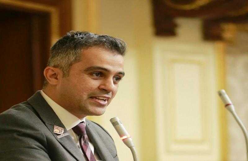 أحمد فتحي: حضور الرئيس السيسي اصطفاف الفرقة الرابعة للتأكيد على الدعم اللا محدود للقوات المسلحة