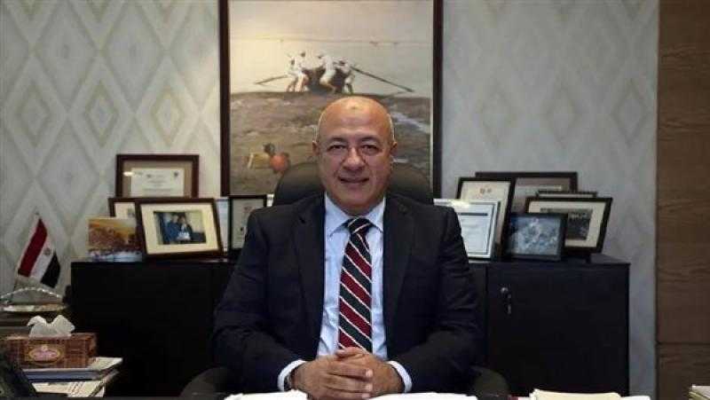 يحيي أبو الفتوح: البنك الأهلي أصدر أول تقرير للصيرفة المسئولة والبصمة الكربونية والبيئية