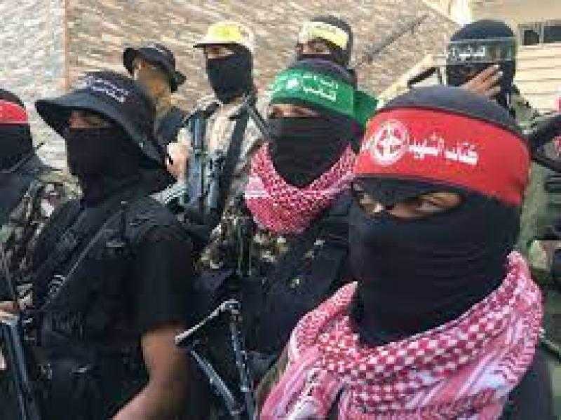 الفصائل الفلسطينية: عدد الأسرى الإسرائيليين الذين قتلوا في قطاع غزة نتيجة القصف والمجازر الإسرائيلية بلغ ما يقرب من 50 قتيلا