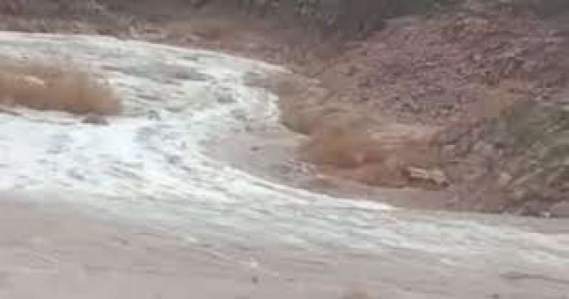 خط أحمر