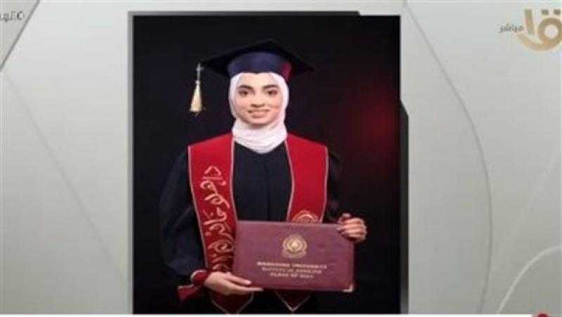 هلا الدالي.. طبيبة فلسطينية مقيمة بمصر تروي مأساتها بعدما فقدت عائلتها في القصف