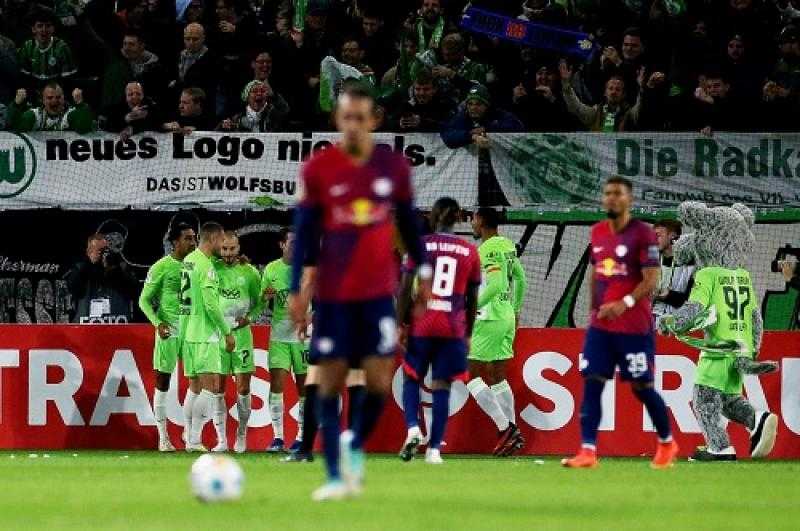 لايبزج يودع كأس ألمانيا بعد الخسارة أمام فولفسبورج