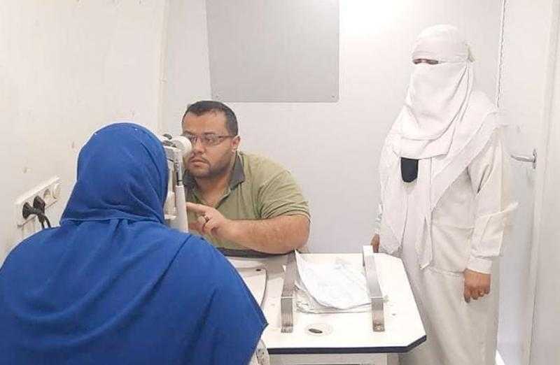علاج 2184 مريضا في 11 تخصصا طبيا غرب الإسكندرية | صور