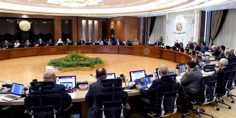 رسميا.. الحكومة تقر الحد الأدنى للأجور ليبدأ من 4 آلاف إلى 11 ألفا حسب الدرجة الوظيفية