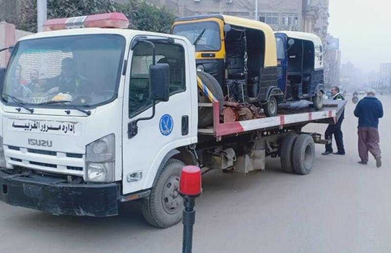 مصادرة 13 مركبة ”توك توك” ودراجات نارية مخالفة في الغربية