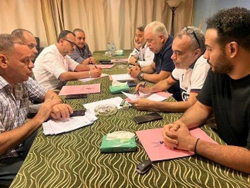 نقيب المهن التمثيلية يجتمع مع شعبة الإنتاج لمناقشة إيقاف مكاتب الكاستنج المخالفة