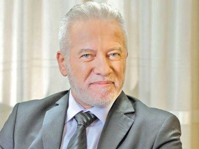 الفنان اللبناني فادي إبراهيم يتعرض لوعكة صحية ويحتاج إلى التبرع بالدم