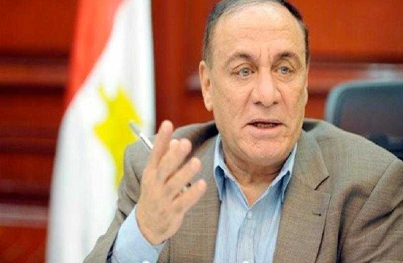سمير فرج: إسرائيل استخدمت جميع أنواع الأسلحة ضد المدنيين في قطاع غزة