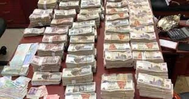 ضبط شخص لقيامه بغسل الأموال عن طريق استغلال تحويلات المصريين بالخارج