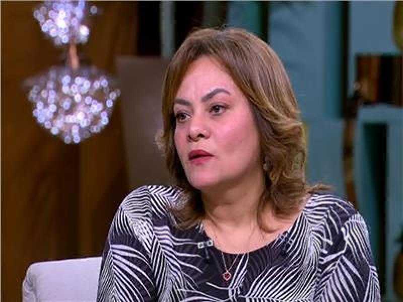 كاملة أبو ذكري لـ بيومي فؤاد: لو اللي بتقدمه بتسميه فن فلا يشرفني أن أكون زميلة لك