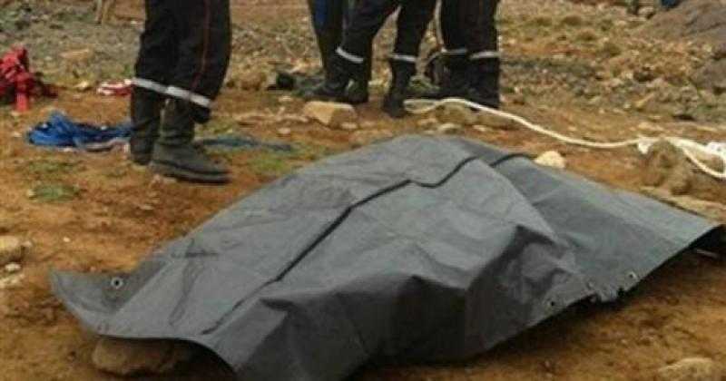 العثور على جثة شاب في طريق ترابي بمحافظة كفر الشيخ