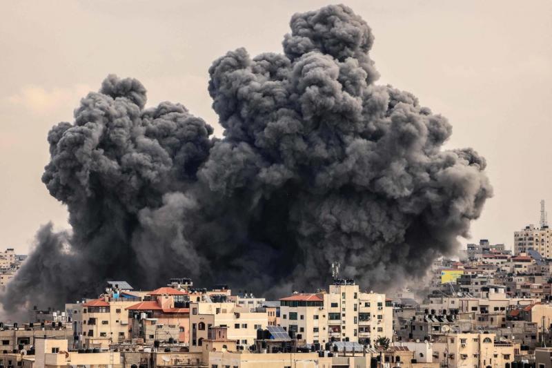 جيش الاحتلال يجدد قصفه على أماكن متفرقة في غزة