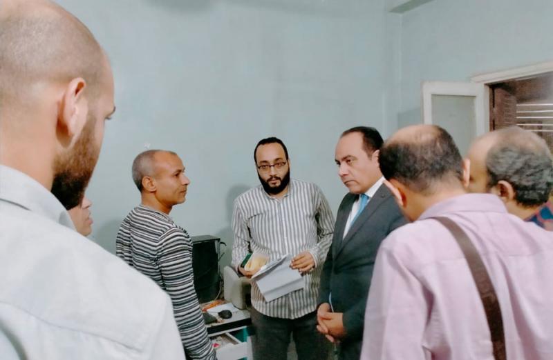 خط أحمر
