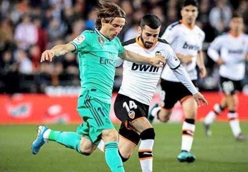 اليوم.. ريال مدريد يستضيف فالنسيا فى مواجهة قوية بالدورى الإسبانى