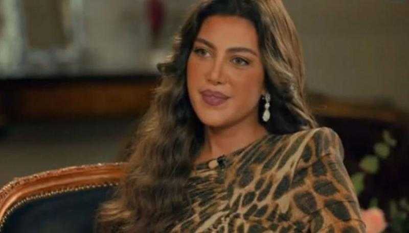 ريهام حجاج من أمام الكعبة مع زوجها: ”الحمد لله الذي بنعمته تتم الصالحات”