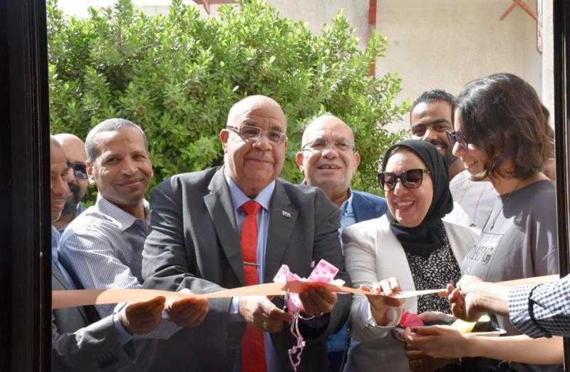 رئيس جامعة الأقصر يفتتح عيادة طبية لخدمة الطلاب بالمدينة الجامعية |صور